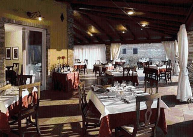 Mongalletto Castellinaldo ภายนอก รูปภาพ